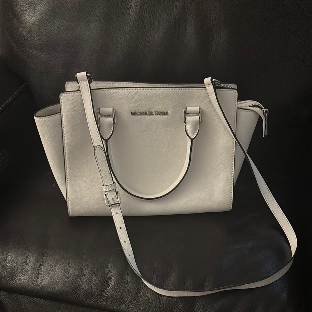 Michael Kors Cream Satchel Bag